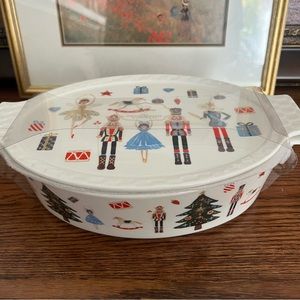 Grace's Pantry 3 in 1 Christmas Trees Nutcracker Oval Baker Casserole w/Lid NEW